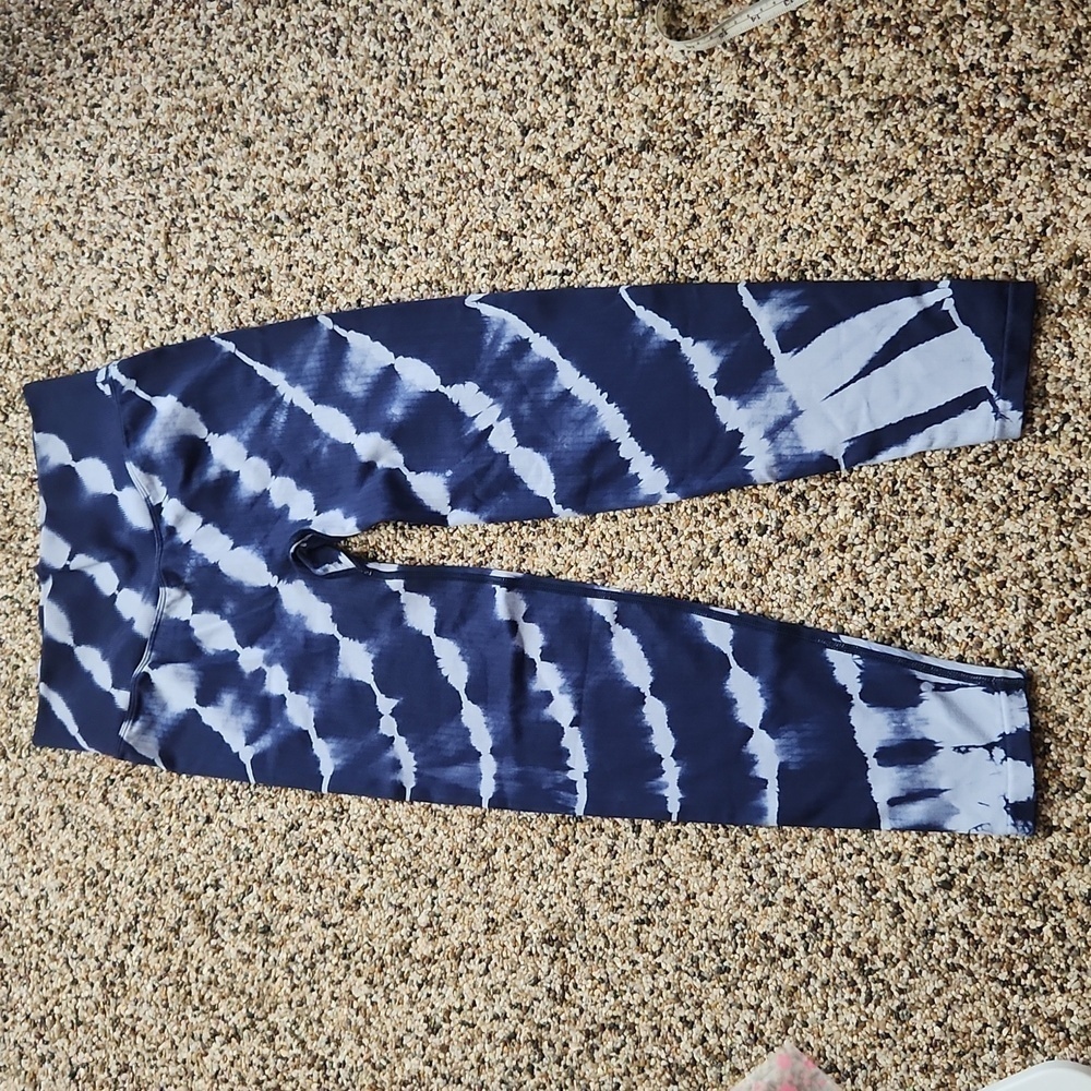 Victoria's Secret PINK tie dye leggings, size medium